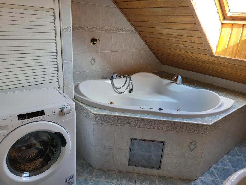 Sunflower Prague Apartments And Suites エクステリア 写真